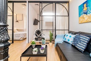 2 chambres, fer et planche Ă repasser, Wi-Fi, draps fournis