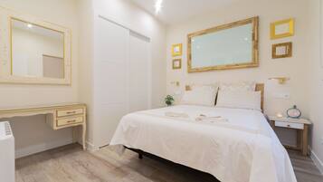 2 bedrooms, iron/ironing board, travel crib, WiFi