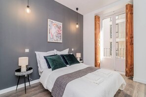 3 makuuhuonetta, silitysrauta/-lauta, Wi-Fi, vuodevaatteet