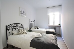 4 slaapkamers, een strijkplank/strijkijzer, wifi, beddengoed