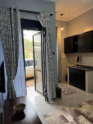 Living area - MUNDELI HOMES LTD (Kampala)