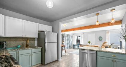 Find your groove here in this stylish, artistic home