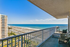 Property grounds - Experience the Wow Factor! What an Awesome View! Large 3/3. Pool! Hot Tub! (Pensacola Beach)