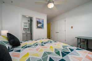 3 bedrooms, iron/ironing board, internet