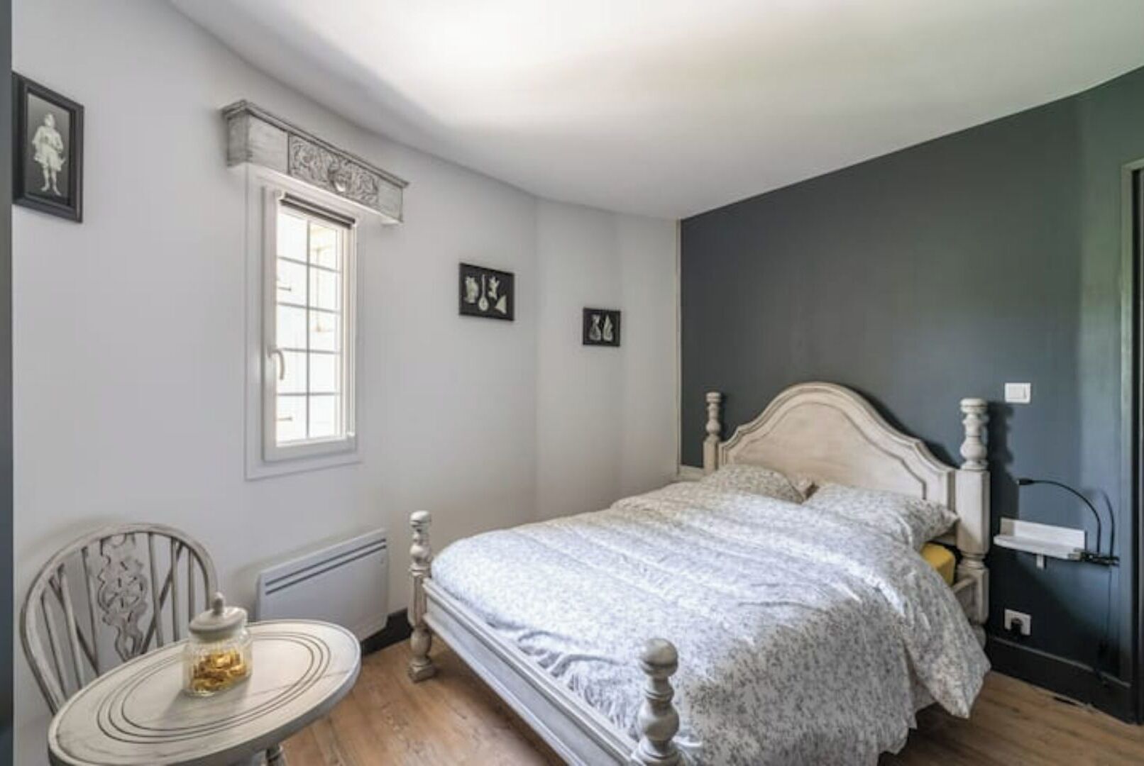 3 chambres, fer et planche à repasser, lit parapluie, Wi-Fi gratuit