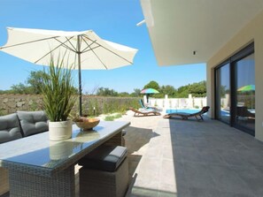 Outdoor dining - Vacation home Sunset by Interhome (Vodice/Jadrija)