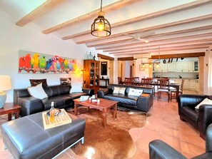 TV, fireplace - Villa Lantana by Interhome (Jávea)