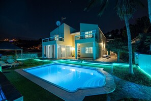 Pool - Fantastic home with amazing sea views (El Sauzal)