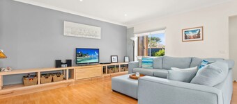 Island Gem in Sunderland Bay