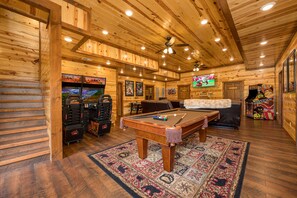 Spielezimmer
