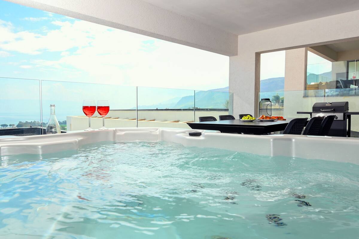 Baignoire à hydromassage