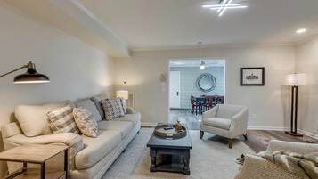 Smart TV, fireplace, offices