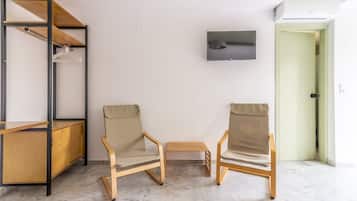 Superior Double or Twin Room | Laptop workspace, iron/ironing board, free WiFi, bed sheets