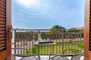 Standard-Doppel- oder -Zweibettzimmer | Terrasse/Patio