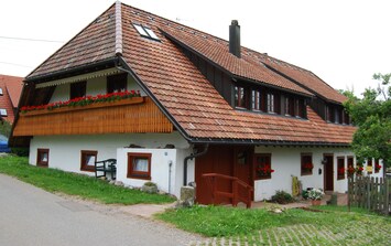 Haus Schwarzwald im Sommer