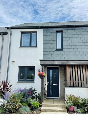 Exterior detail - Beautiful Cottage close to the beach w/ sunny garden (Crantock)
