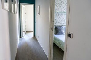 2 chambres, fer et planche à repasser, accès au Wi-Fi (inclus)
