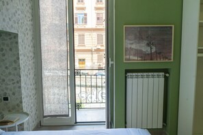 2 chambres, fer et planche à repasser, accès au Wi-Fi (inclus)