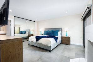 3 chambres, fer et planche à repasser, Wi-Fi gratuit, draps fournis
