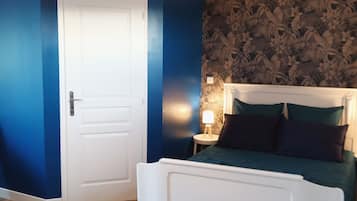 1 bedroom, iron/ironing board, travel crib, free WiFi
