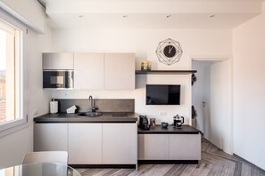 Fridge, microwave, oven, dishwasher