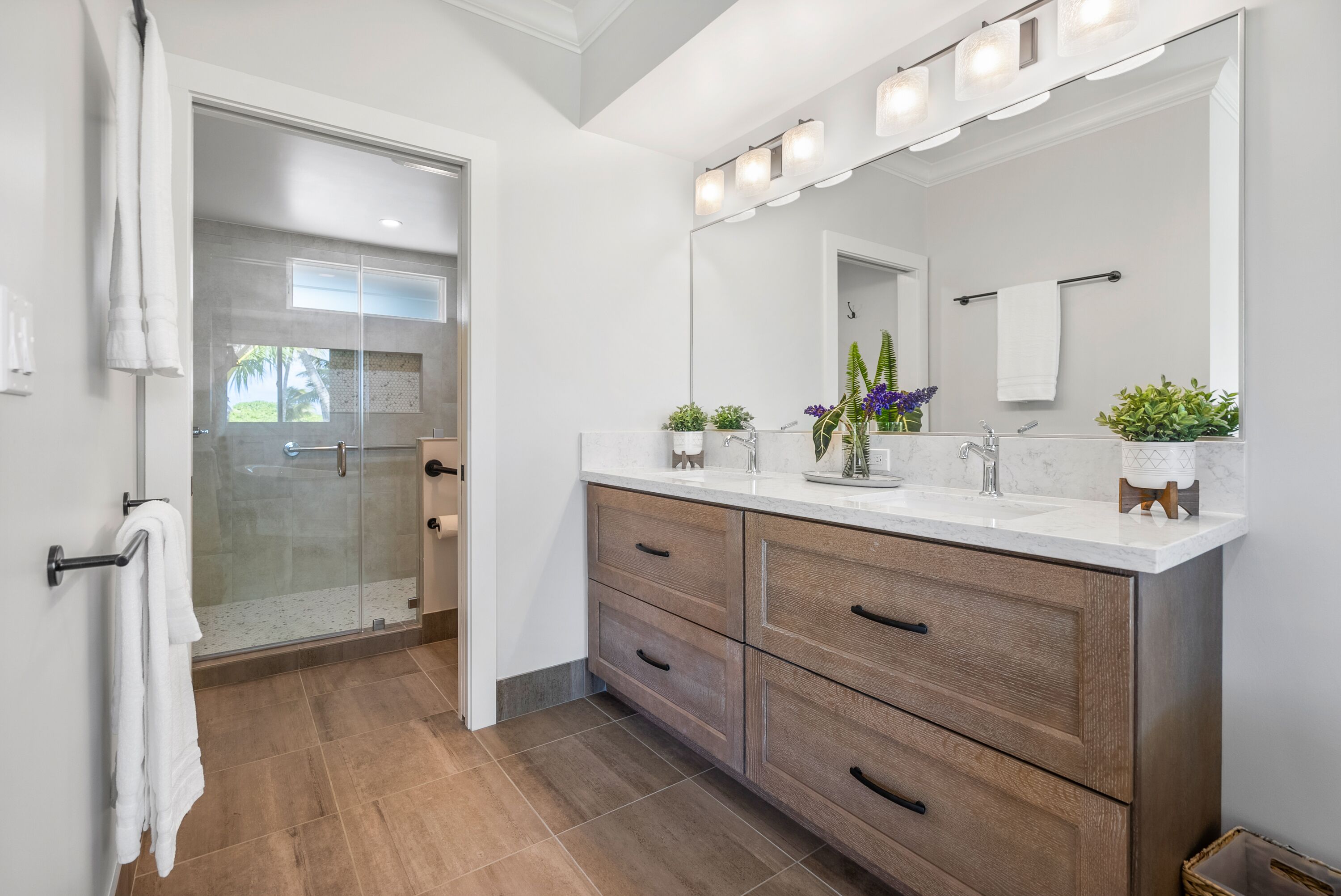 Bathtub, hair dryer, towels