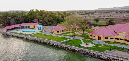 Sandmark Hotel Serengeti