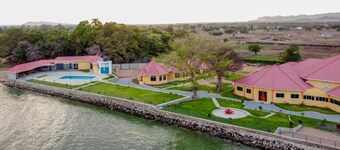 Sandmark Hotel Serengeti