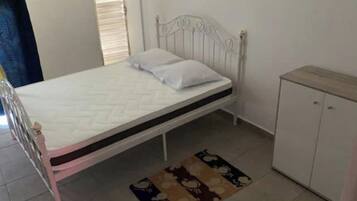 2 chambres, fer et planche Ă repasser, draps fournis