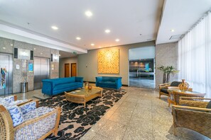 Quầy tiếp tân