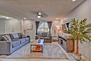 Smart TV - Location, Location, Location 0.5 mi to Old Town (Scottsdale)