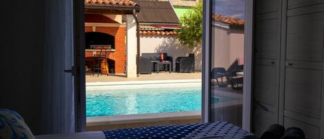 House (One Bedroom Holiday Home with Terrace) | 1 bedroom, free cribs/infant beds