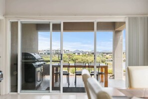 Interior - Beautiful Island Blanche Pde Hindmarsh Island WiFi (Hindmarsh Island)