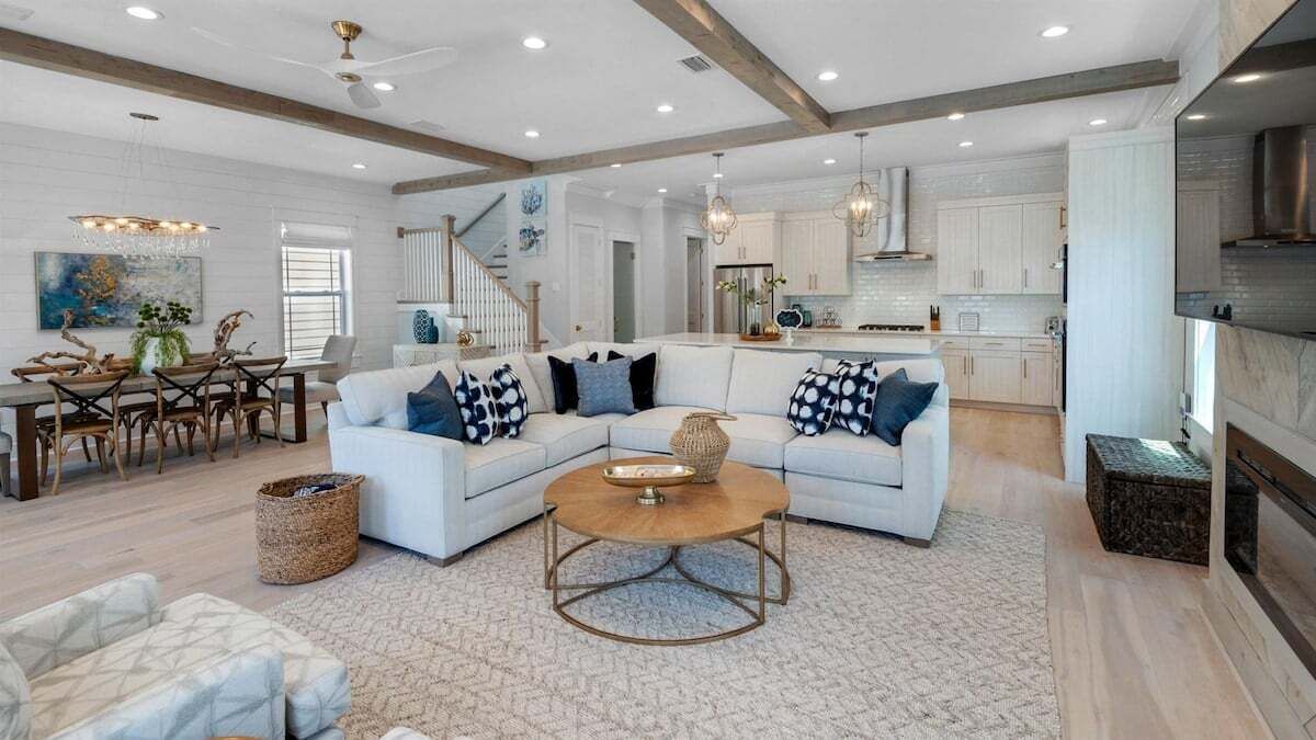 Smart-TV, peis og bøker