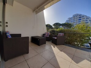 Terrace/patio - 100m from the sea with swimming pool-air conditioning-parking-large terrace (La Grande-Motte)