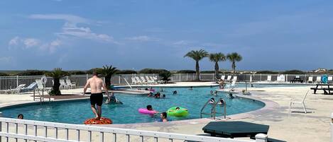 Piscina interna, piscina aquecida