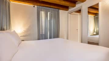 1 chambre, bureau, espace de travail pour ordinateur portable