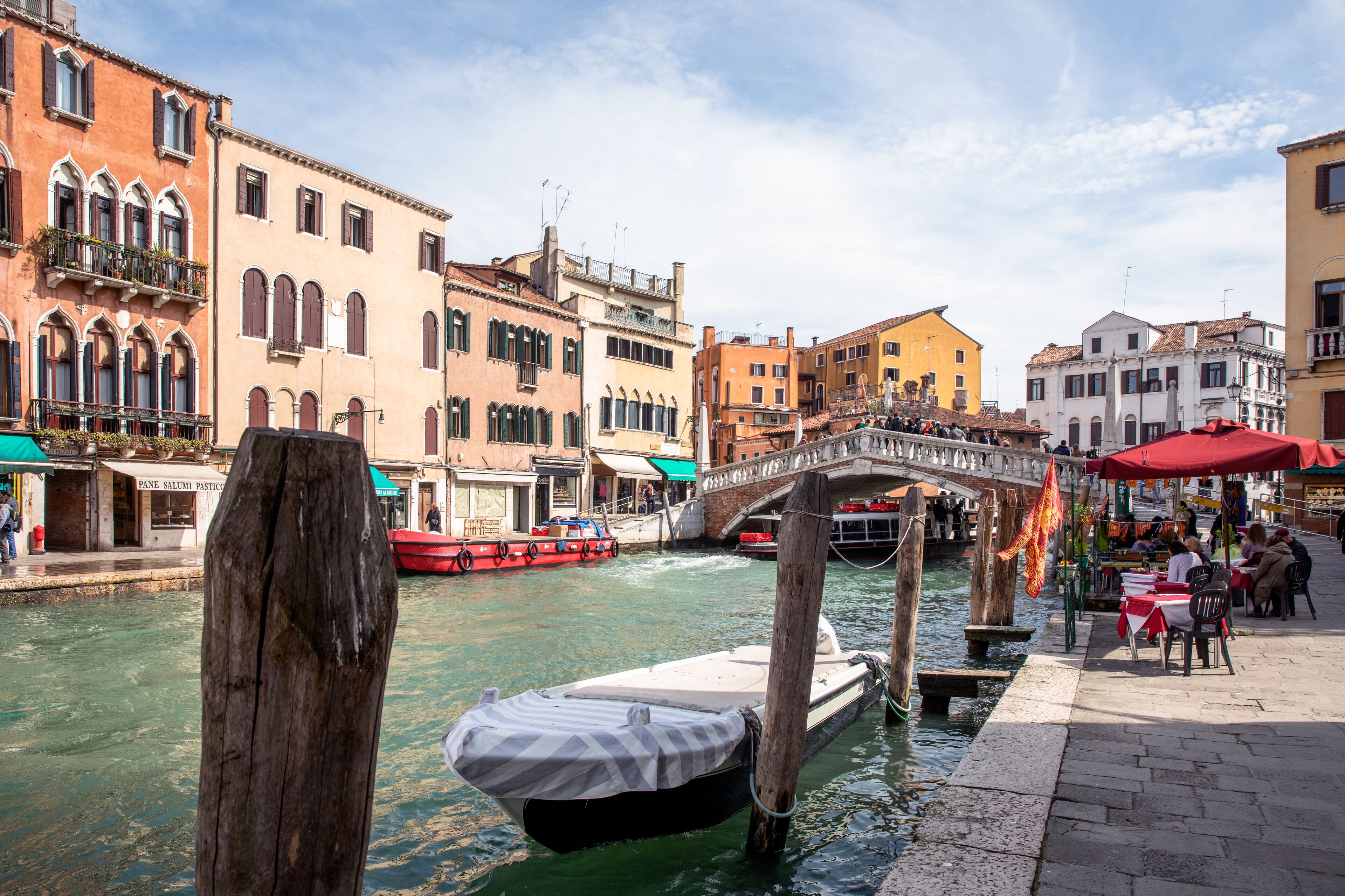 Staduitzicht vanuit accommodatie