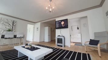 Apartment | Living area | TV