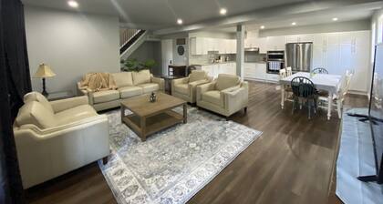 Peaceful 3 bedroom apartment on the water
