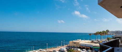 Vue depuis lâhĂ©bergement