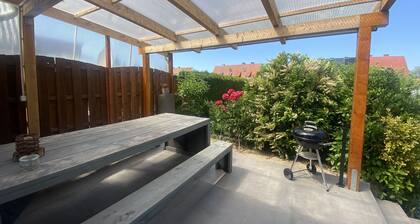 Neu renovierte moderne Ferienwohnung *Dutum* in der Nähe vom Mathias Spital