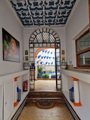 Property entrance - Arc House Mezquita - Adults Only (Córdoba)