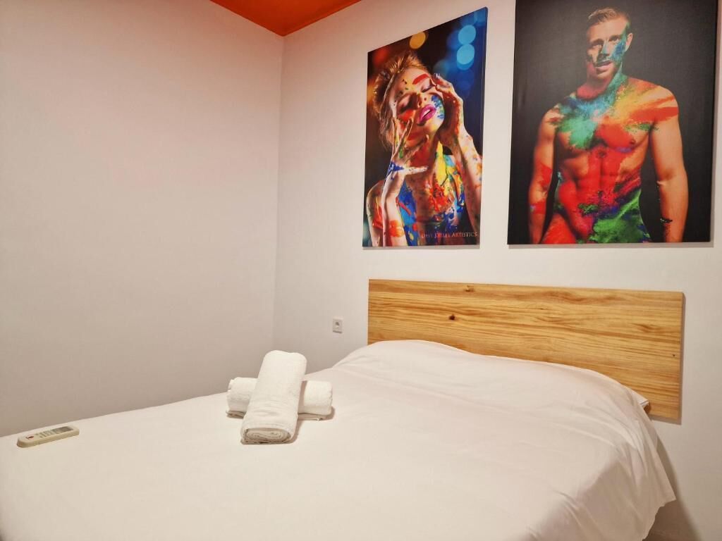 Wifi gratis y ropa de cama 