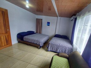 2 quartos, escrivaninha, Wi-Fi de cortesia, roupa de cama