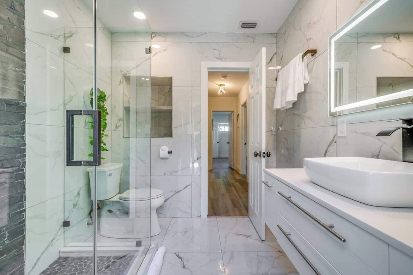 Bathtub, hair dryer, towels