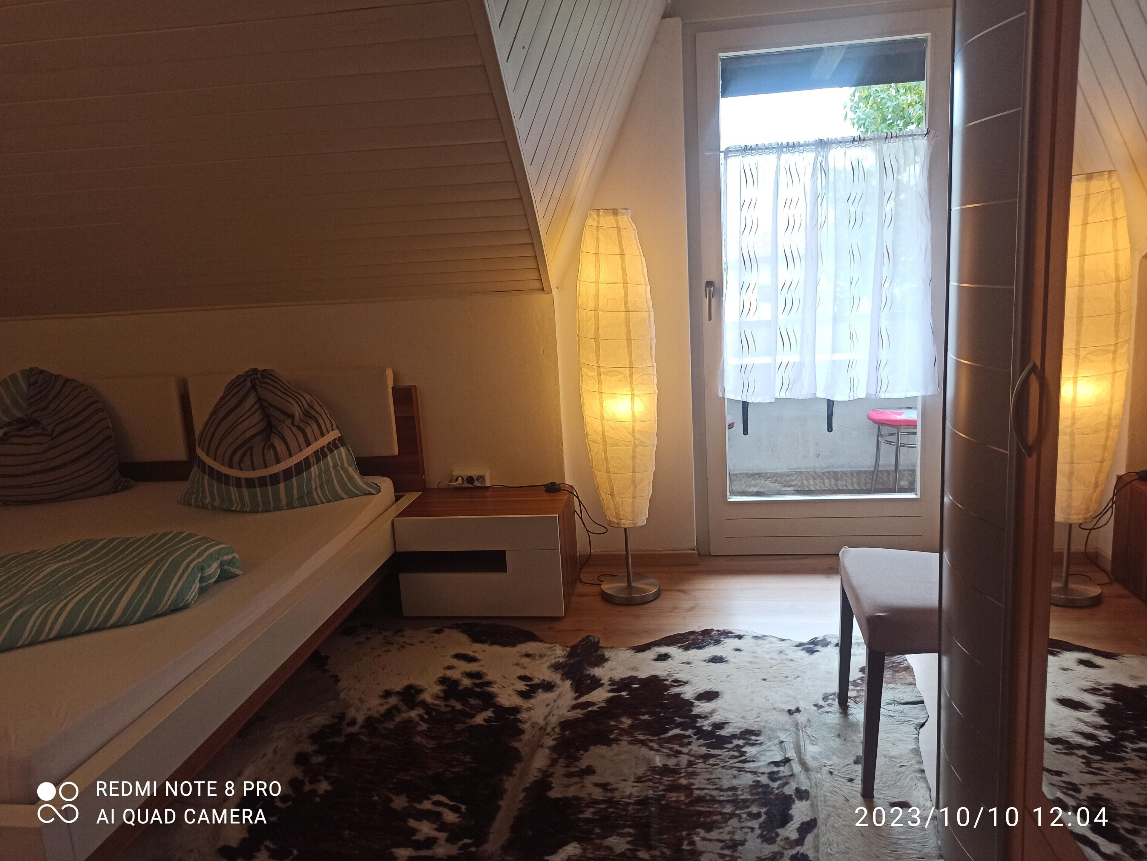 2 chambres, fer et planche à repasser, accès au Wi-Fi (inclus)