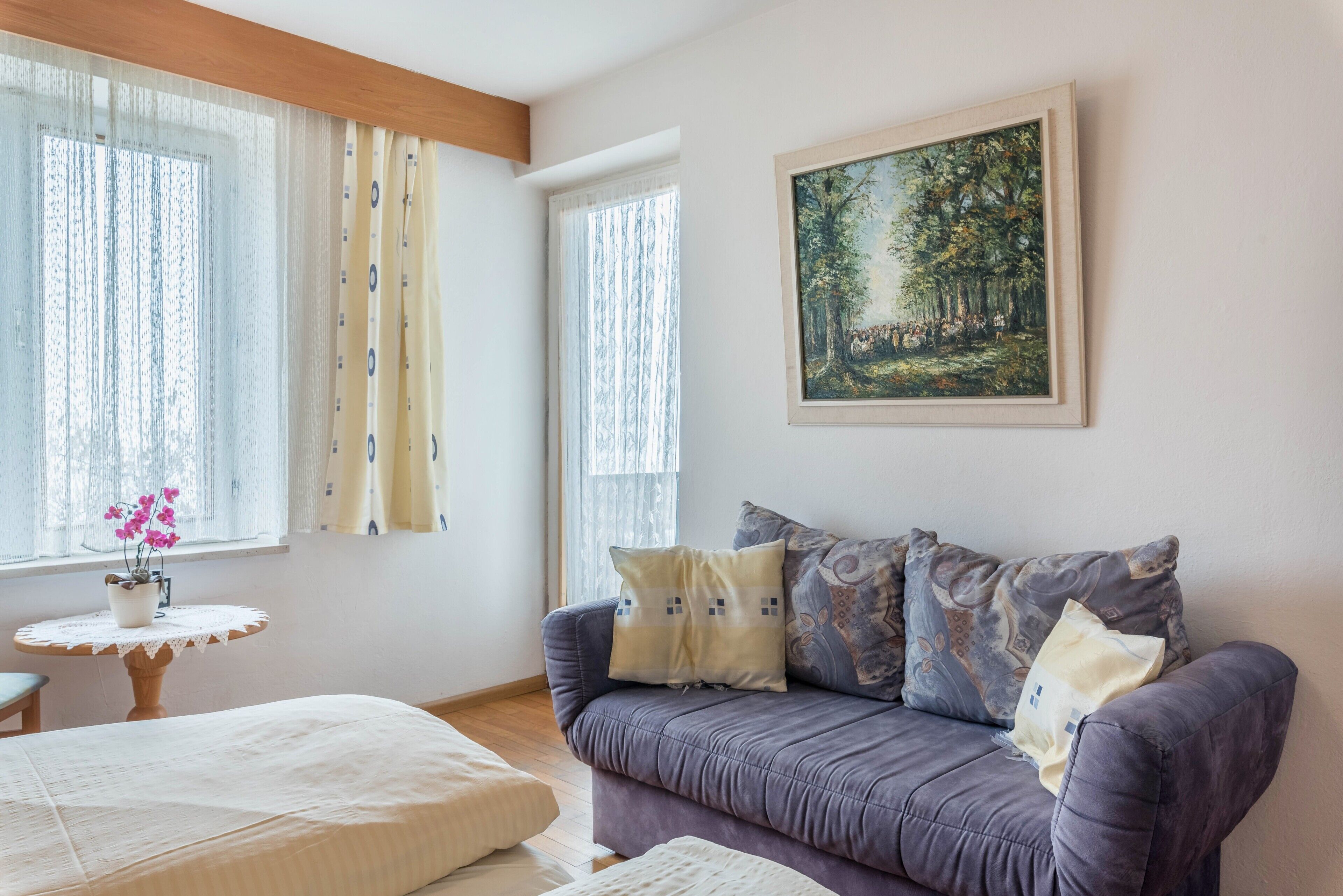 1 bedroom, desk, free WiFi, bed sheets