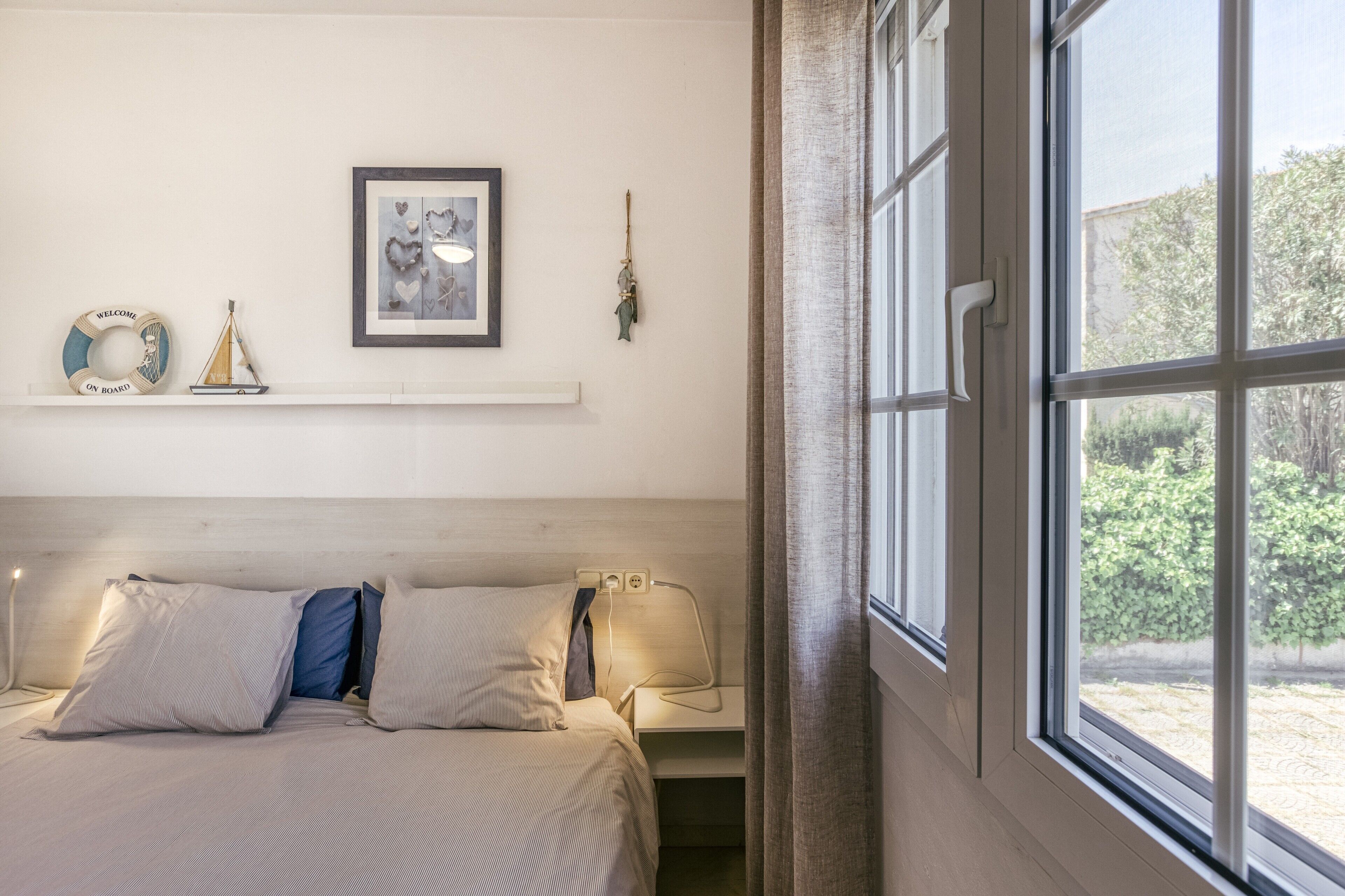 1 chambre, fer et planche à repasser, Wi-Fi gratuit