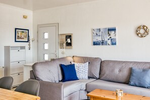 Fernseher, Tischtennisplatte